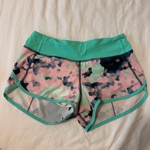 Lululemon Speed up Short 2.5”